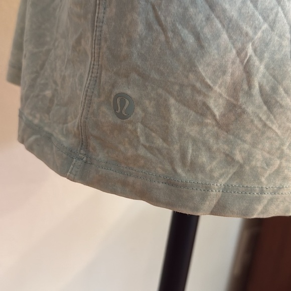 Lululemon 12 All Yours Tank Top Cloudy Wash Arctic Green sleeveless great cond - Picture 7 of 7